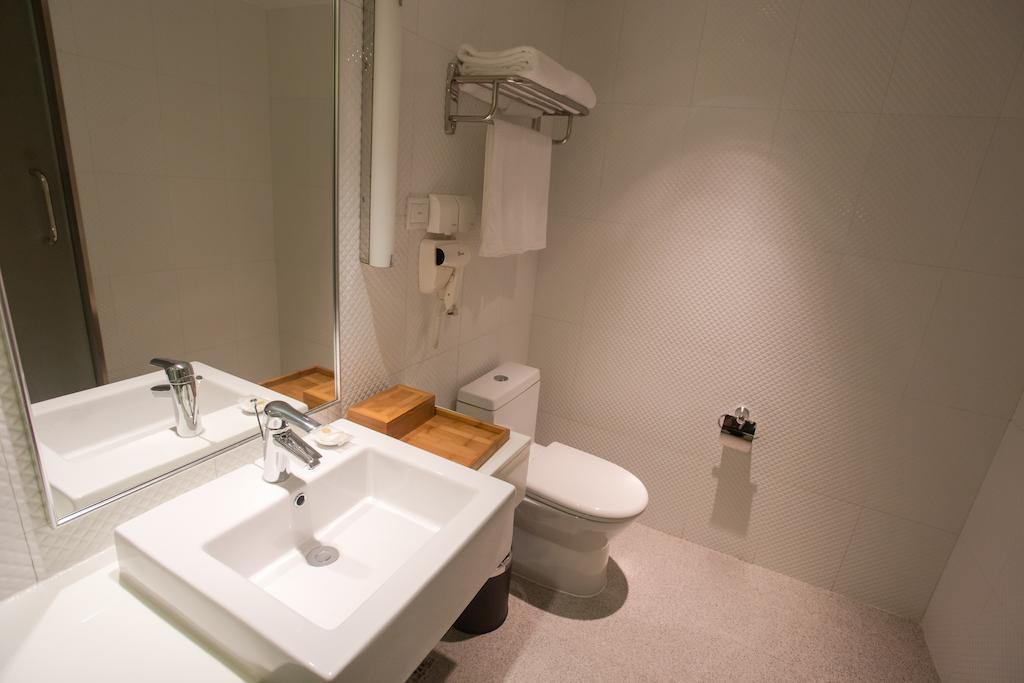 Ji Hotel Shanghai Railway Station West Tianmu Road Екстериор снимка