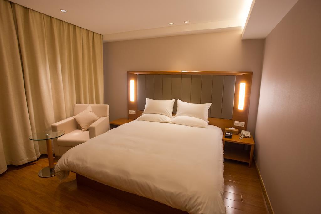 Ji Hotel Shanghai Railway Station West Tianmu Road Екстериор снимка