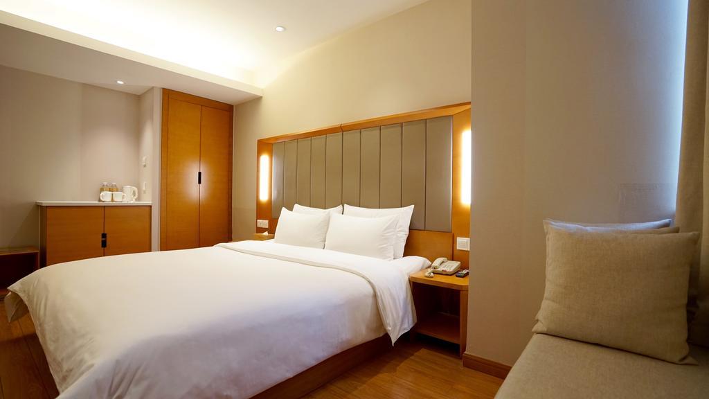 Ji Hotel Shanghai Railway Station West Tianmu Road Екстериор снимка